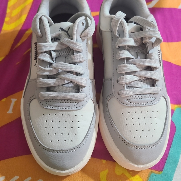 Puma Light Gray and White Casual Sneakers - Picture 3 of 7